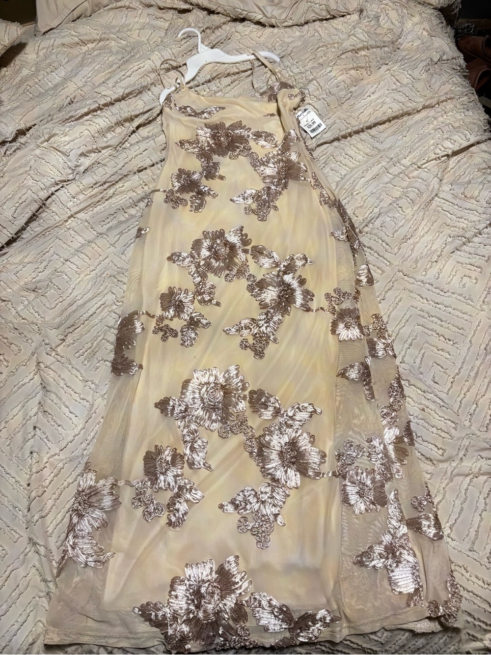 Elegant Beige Floral Sequin Evening Dress